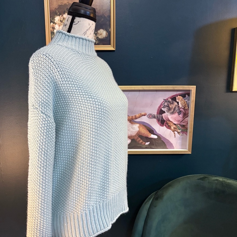 Chic Light Green Turtleneck Sweater